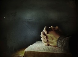 Person_Praying_Hands